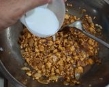 Foto langkah ke 7 dari resep Ayam Cincang Kecap Isian Bakpao / Roti Kukus.