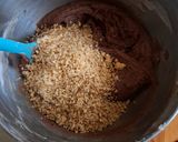 A picture of step 4 of Chocolate Walnut Polvorones.
