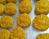 Foto langkah ke 10 dari resep Classic Mooncake.