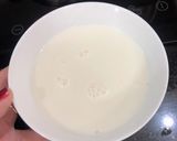 Hình bước làm 3 của món Gà kho xả nghệ với sữa tươi
