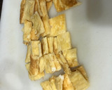 Foto del paso 4 de la receta: Fusilli con pechuga de pollo fileteada y tortilla francesa