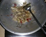 Foto langkah ke 4 dari resep Jeroan ayam Saus asam manis.