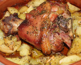 Foto del paso 4 de la receta: Codillo salmuerizado a las hierbas