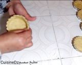 صورة لخطوة 2 من وصفة ميني كيش بالدجاج البايت بعجينه اقتصاديه بالزيت