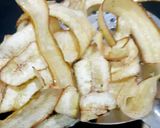 A picture of step 2 of Raw banana chips.