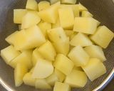 Foto langkah ke 1 dari resep Potato Cheese Stick.