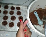 Foto langkah ke 3 dari resep Choco cookies tanpa oven (pakai teflon).
