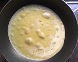 Foto langkah ke 3 dari resep Basic Crepes.