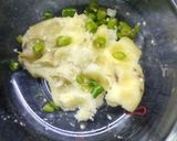 A picture of step 1 of Aloo-matar kulcha.