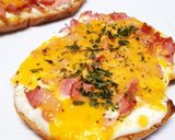 Une image de l'étape 2 de Bruschettas jambon cheddar.