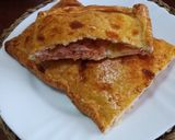 Foto del paso 5 de la receta: Empanada de salmón ahumado con extra de queso