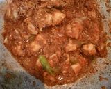 A picture of step 4 of Achari Chicken Bindi.
