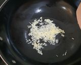 Foto langkah ke 1 dari resep Sosis Orek Telur.