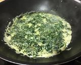 Foto del paso 2 de la receta: Hojaldre de espinacas con queso