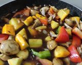 स्वीट एंड सौर सौसी वेज (sweet & sour saucy veg Recipe in Hindi) रेसिपी चरण 5 फोटो