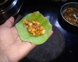 A picture of step 4 of Palak paneer momos.