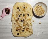 Foto del paso 10 de la receta: 🎅🏻Pan dulce 🎅🏻2 propuestas: Avellanas y chocolate - Pasas al ron, almendras y nueces🎅🏻Suave y esponjoso