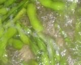 Foto langkah ke 1 dari resep Spicy Garlic Edamame.