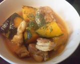 A picture of step 11 of Simmered Pumpkin and Chicken Thighs in Broth.