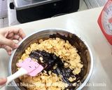 Foto langkah ke 3 dari resep Cornflakes chocolate.