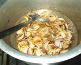 A picture of step 1 of Bhindi ka salun.