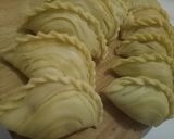 Foto langkah ke 11 dari resep Karipap pusing.