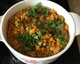 A picture of step 4 of Cauliflower and split chick peas curry.