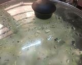 A picture of step 5 of Lauki ki sabzi.