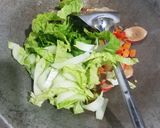 Foto langkah ke 4 dari resep 271. Mie Goreng Sosis.