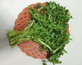 Foto langkah ke 2 dari resep Salada Air Cah Ayam.