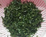 Foto langkah ke 1 dari resep Nasi Goreng Daun Mengkudu.