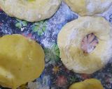 Foto langkah ke 4 dari resep Donat kentang empuk anti gagal takaran sendok.