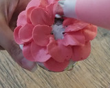 Foto langkah ke 7 dari resep Flower chocolate butter cup cake - simple ekonomis tanpa mixer.