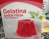 Foto del paso 8 de la receta: Tarta de yogur de fresa