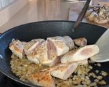 Foto del paso 6 de la receta: Pavo en pepitoria con champiñones