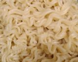 Foto langkah ke 2 dari resep Mie Goreng Sambal Matah.