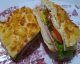 Foto del paso 6 de la receta: Sandwichs primavera (jamón, queso, tomate lechuga)