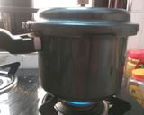 A picture of step 2 of Hing masaledar kala chana.