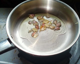 உருளைக்கிழங்கு வருவல் (Urulaikilanku varuval recipe in tamil) ரெசிபி ஸ்டேப் 1 புகைப்படம்