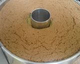 Foto langkah ke 7 dari resep Pandan Chiffon Cake.