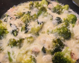 Foto del paso 4 de la receta: Pollo con brócoli y espinacas