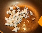 รูปขั้นตอนการทำที่ 1 ของ ไข่ข้นปู สูตรคีโต
