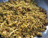 A picture of step 6 of Lilva ni kachori.