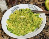 Foto del paso 1 de la receta: Montaditos de queso con crema de aguacate y atún
