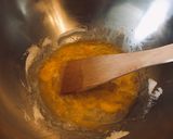 Une image de l'étape 1 de Moelleux aux bananes et pépites de chocolat.