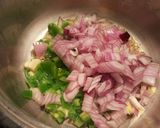 Foto del paso 3 de la receta Choquitos a la plancha en su tinta, con aceite de ajo y perejil
