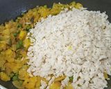A picture of step 10 of Kaande Matar Pohe (Savory Flattened Rice With Green Peas).