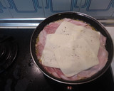 Foto del paso 5 de la receta: Tortilla rellena de jamón cocido y queso