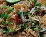 รูปขั้นตอนการทำที่ 2 ของ "ยำไก่แซ่บ" 🐔🌶🌱Spicy Crispy Chicken Salad