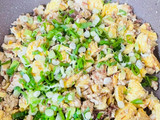 Tahu telur scramble saus inggris